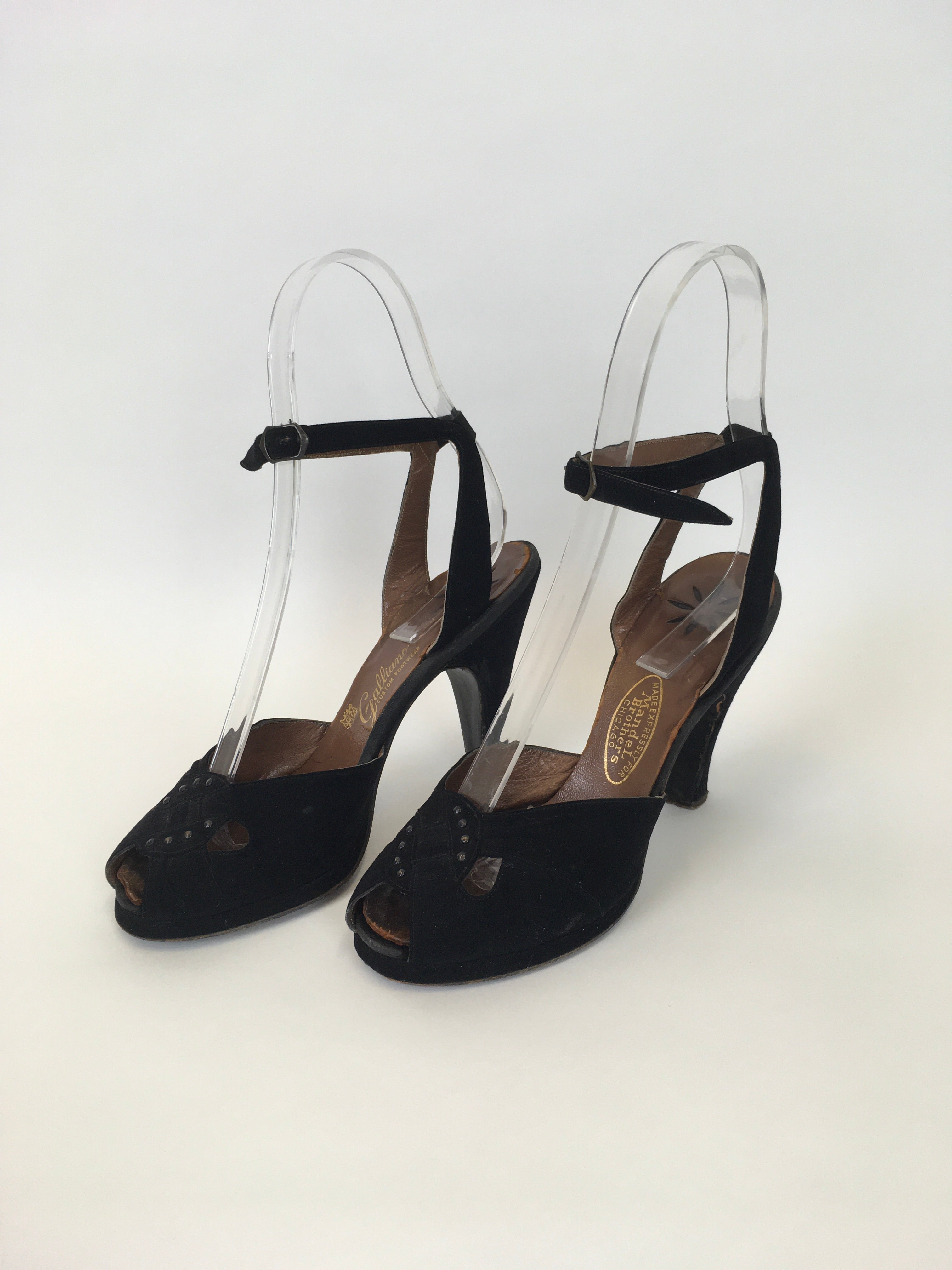 T strap best sale peep toe