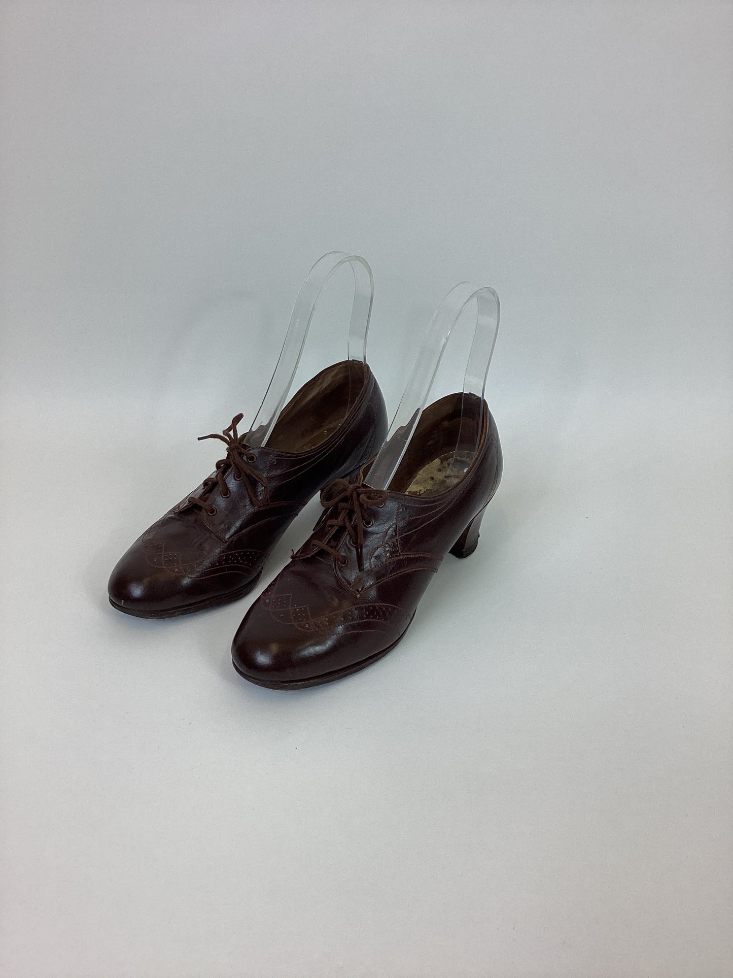 Original 1940s Fabulous Lace Up Brogues - In Chocolate Brown