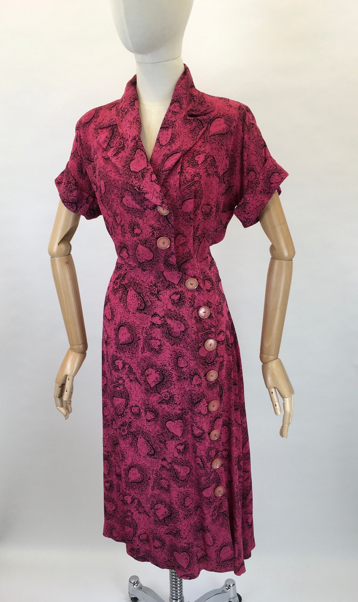 Original 1940s STUNNING Novelty Print Rayon Dress - Love Heart and key Illustrations In Rich Magenta and Black