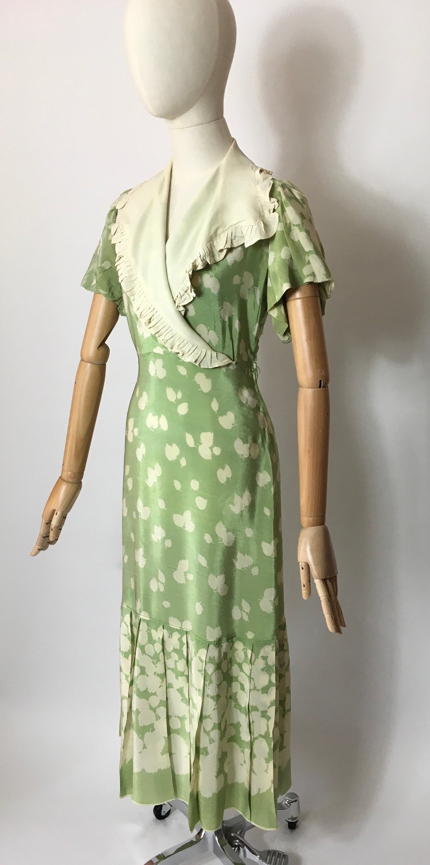 Original 1930’s Exquisite 1930’s Dress with Wrap Bodice and Contrast Collar with Frill Detailing - Festival of Vintage Fashion Show Exclusive