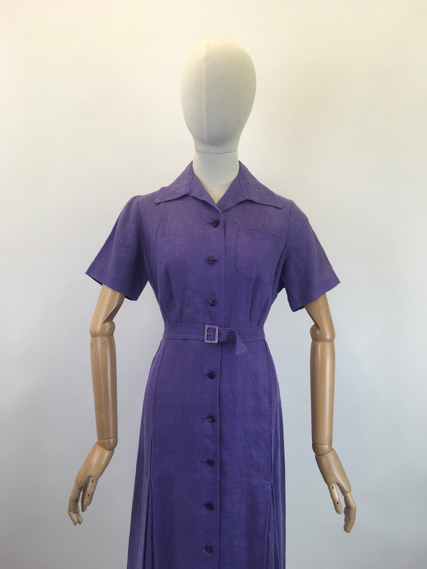 Original 1940’s Fabulous Linen Dress - In A Warm Purple with Stunning Details